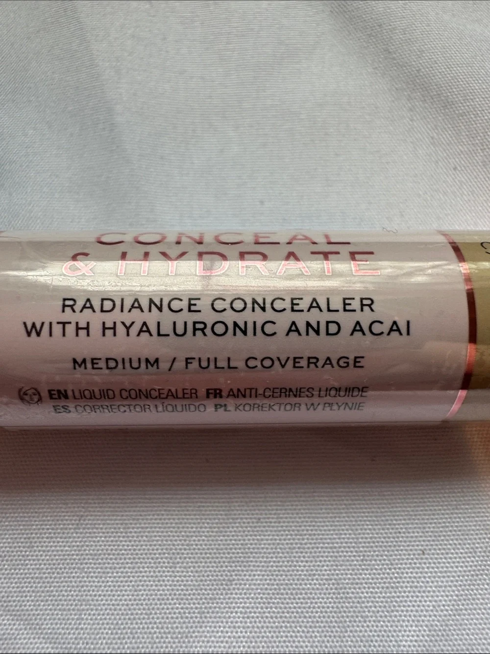 Makeup Revolution Conceal and Hydrate Radiance Concealer Shade C7
